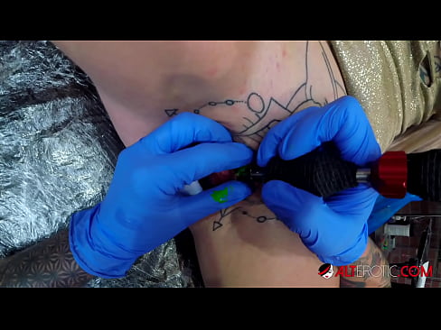 ❤️ Sully Savage, moi tatuada, tatuouse no clítoris ️ Vídeo anal na pornografía gl.kenhdammy.top ❌❤