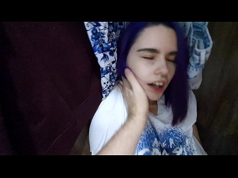 ❤️ Atopo a miña irmá no armario e axudouna a correrse ️ Vídeo anal na pornografía gl.kenhdammy.top ❌❤